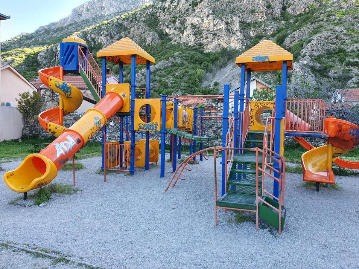 Family Apartment Near Old Town Mostar Kültér fotó